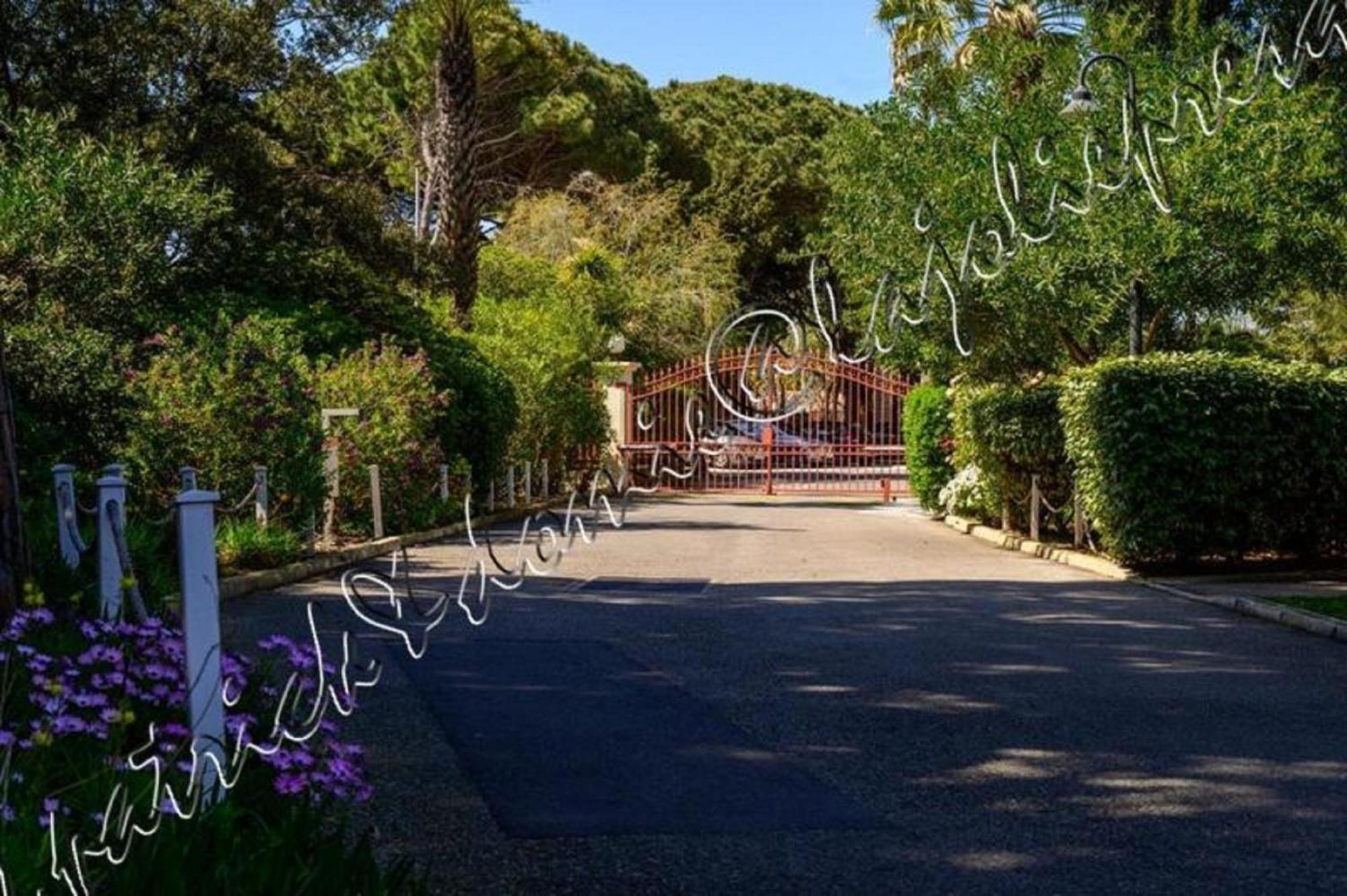 Magnifique Parc De La Presqu'Ile Avec Piscine Et Plage Face A Porquerolles ! Hyères المظهر الخارجي الصورة